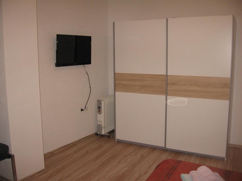 Apartments Alen Pazin Luaran gambar